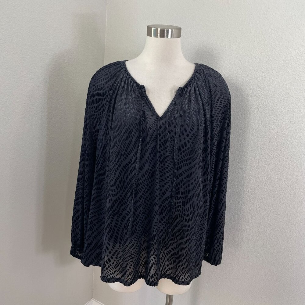 NEW Simply Vera‎ Vera Wang Womens Plus 2X Black Velvet Burnout Tunic Top Blouse